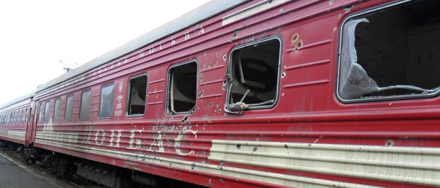 Все заброшено, «расшматованные» поезда, разруха: появилось видео Донецкого депо