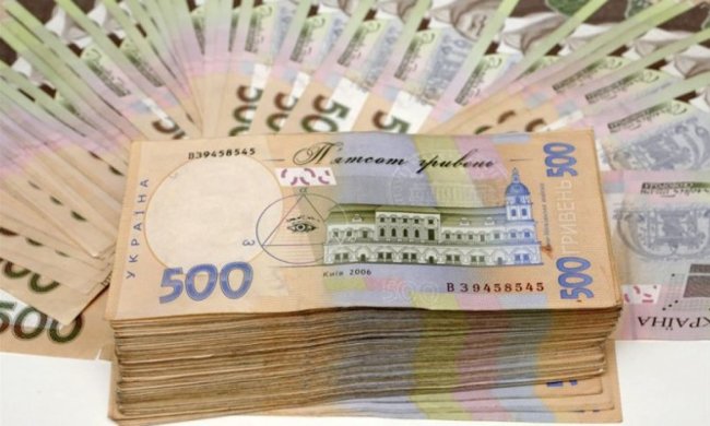 У Зеленского решили заплатить по $4000, но не учителям: кому повезло, если можно так сказать