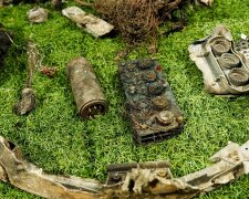 Уламки та компоненти ракети «Орєшнік», якою рф вдарила по Україні