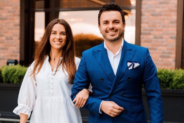 Григорий Решетняк с женой Кристиной. Фото: скриншот Instagram