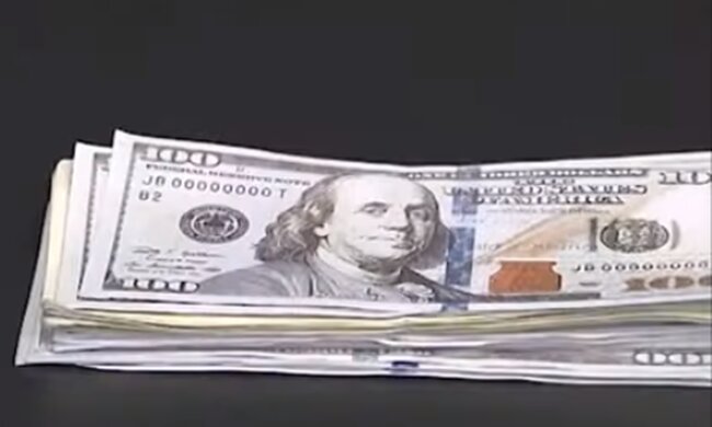 Долар. Фото: скріншот YouTube-відео