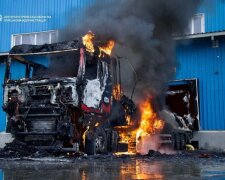 Уничтоженное отделение №1 Новой почты в Днепре, здание выгорело дотла