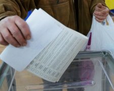 Журналистам расскажут за кого проголосуют украинцы на внеочередных выборах в Раду