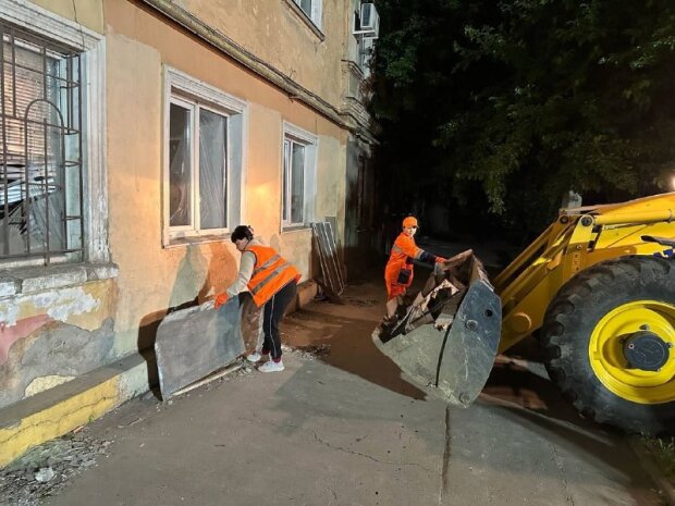 Последствия российских ударов по Одессе: поврежденное админздание