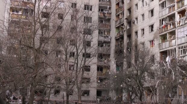 Дом после обстрела россиян. Фото: YouTube, скрин