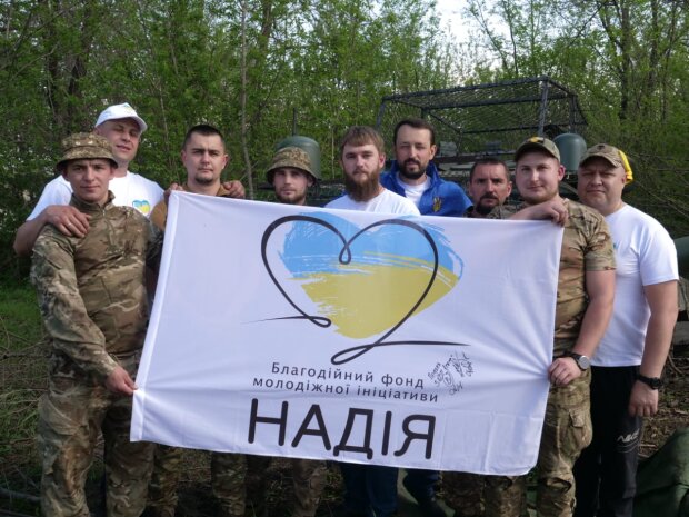 Разом заради життя: Валерій Дубіль, Віта Присяжнюк, Благодійний фонд молодіжної ініціативи «Надія» передали потужні системи РЕБ для фронту