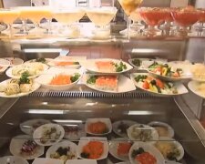 Їжа у їдальні Верховної Ради. Фото: скріншот YouTube-відео