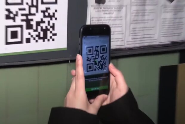 "Укрзализныця" анонсировала новый мобильный сервис. Фото: скриншот YouTube-видео
