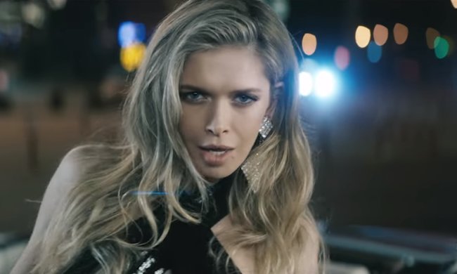 Вера Брежнева, кадр из клипа "Я не святая"