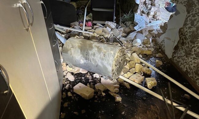 Бойова частина Х-101 влетіла до спальні до 19-річної дівчини, що сталося