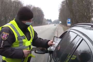 Сотрудник патрульной полиции. Фото: скриншот YouTube-видео