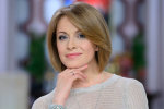 Сложные времена: Зеленский ушел - Елена Кравец начала распространять платья и пижамы
