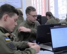 Військові, скріншот із YouTube