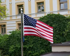Будівля посольства США в Києві на тлі погроз рф
