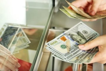 Доллар снова дешевеет. Фото:YouTube