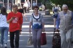 Люди. Фото: скріншот YouTube-відео