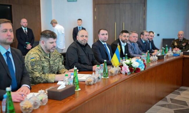 На переговорах між Україною, США та рф в Абу-Дабі досягнуто важливого прогресу. Фото: Forbes