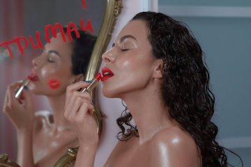 Настя Каменских, кадр из клипа NK - "Тримай"