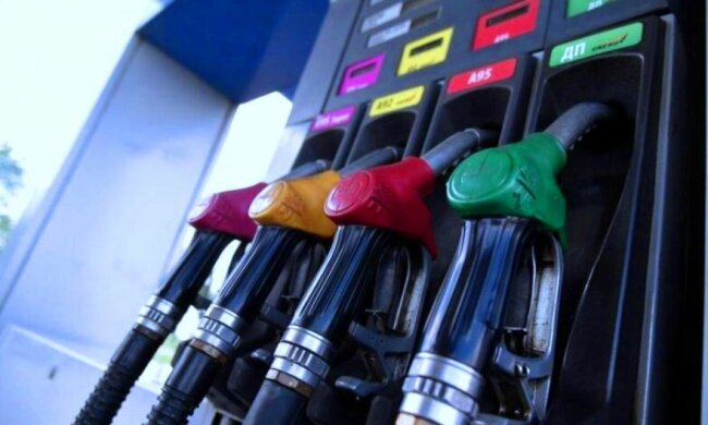 АЗС. Фото: скриншот YouTube