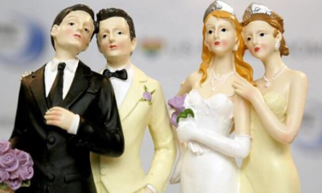 Суд в Україні вперше визнав одностатеву пару сім'єю. Фото: з відкритих джерел