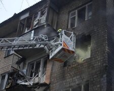 Наслідки атаки по Києву. Фото: ДСНС