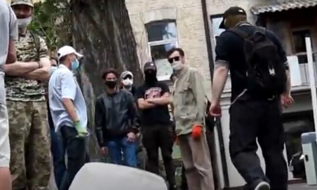 Киевляне восстали против выходок коммунальщиков: могло привести к трагедии
