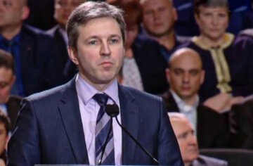 Александр Гриценко