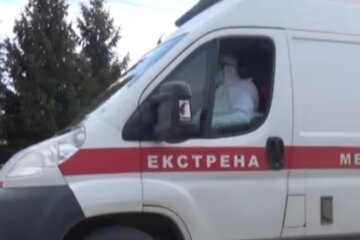 Медики назвали 4 симптома для вызова скорой. Фото: youtube