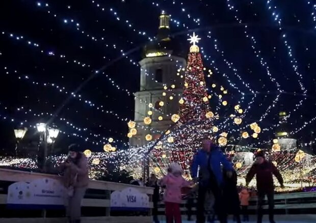 Новогодняя елка в Киеве. Фото: скриншот YouTube-видео