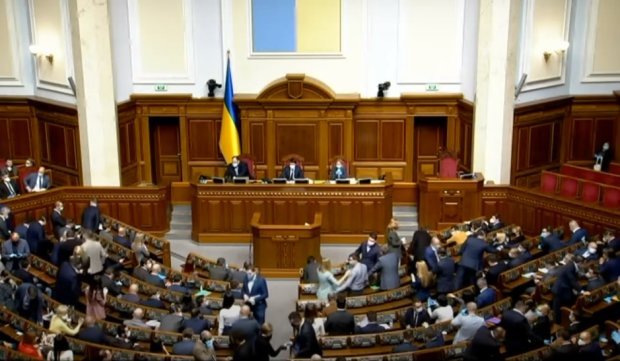 Верховная Рада Украины. Фото: Телеканал Рада, скрин