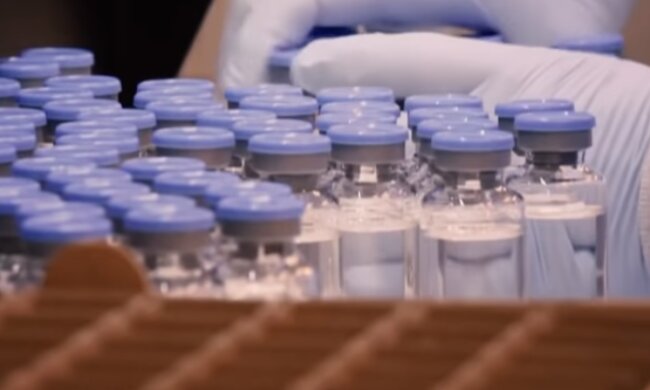 Испытание вакцины. Фото: скриншот YouTube