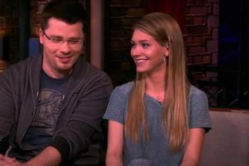 Гарик Харламов и Кристина Асму. Фото: Вечерний Ургант, скрин