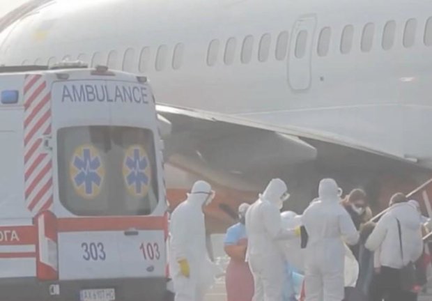 Украина отправила врачей в помощь Италии. Фото: скрин ТСН