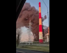 На россии после удара горит огромный НПЗ - видео