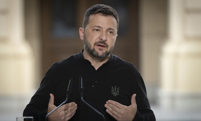 Зеленський розповів, чому рф атакувала Польщу