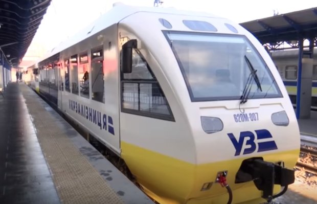 Можно ездить поездами: в Укрзализныце отменили подорожание билетов, детали