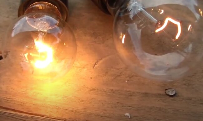 Лампочки. Фото: скриншот Youtube