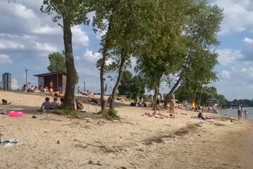Пляж. Фото: скріншот YouTube-відео