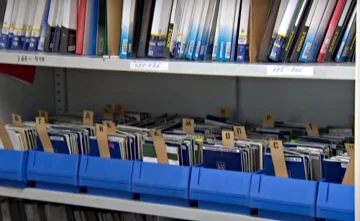 Трудовая книжка. Фото: скриншот YouTube-видео.