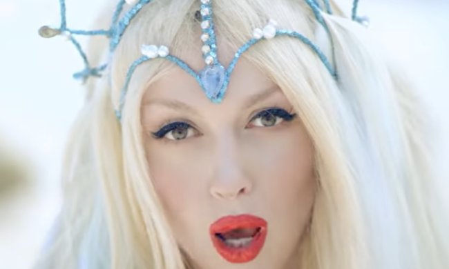 Оля Полякова. Фото: скриншот YouTube