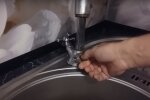 Горячая вода. Фото: YouTube, скрин