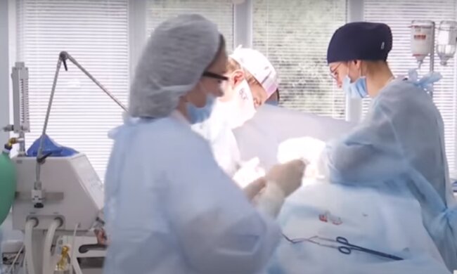 Украинские медики. Фото: скриншот YouTube