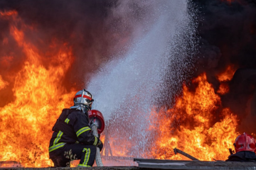 У Києві сталася пожежа на фабриці Roshen - відео