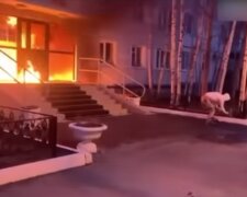 Поджог военкомата в рф. Фото: скриншот YouTube-видео
