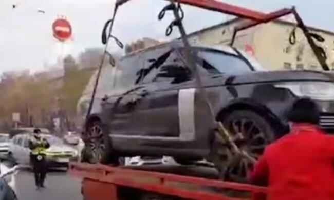 Адвокат пояснив, чи будуть відбирати авто в ухилянтів. Фото: скріншот YouTube-відео