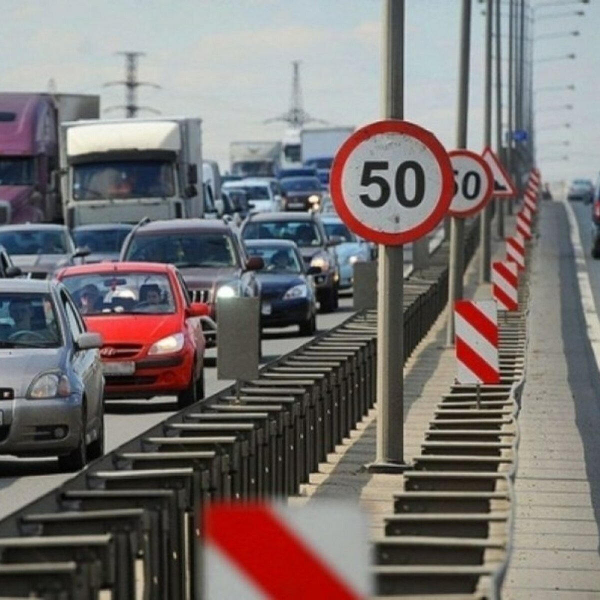 В Киеве и Днепре С 1 апреля на дорогах вводят новый скоростной режим