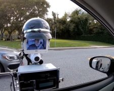 В США документы водителей начал проверять полицейский-робот