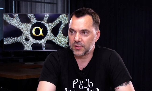 Арестович розкрив таємницю: яку зброю КНДРпередала для рф