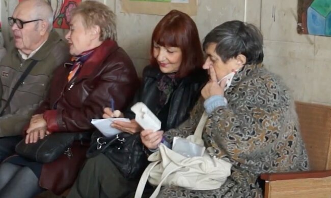 Пенсіонери. Фото: YouTube, скрін