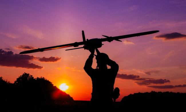 Україна отримує "стіну дронів" для захисту міст та військових об'єктів. Фото: YouTube